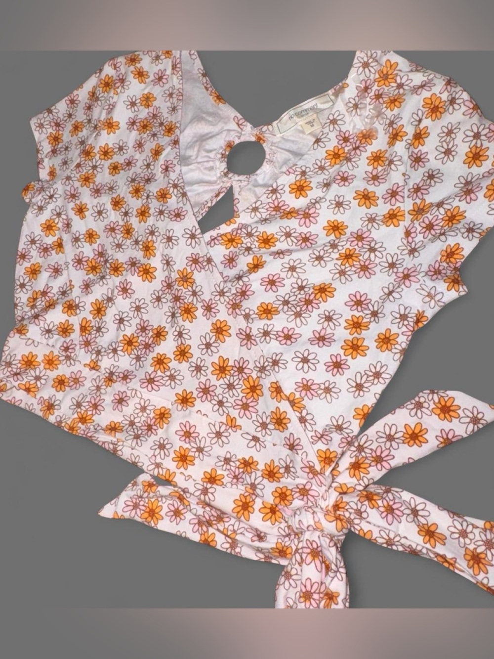 New With Tags Tie-Waist Floral Crop Top in Pink & Orange Daisy Print